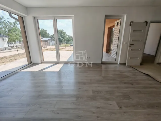 Eladó ház Csömör 157 nm
