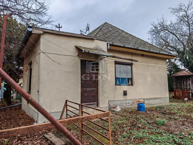Eladó ház Pécel, Bartoshegy 60 nm