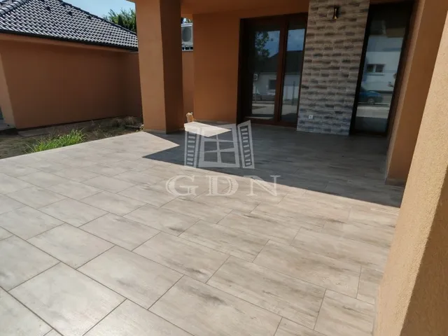 Eladó ház Csömör 157 nm