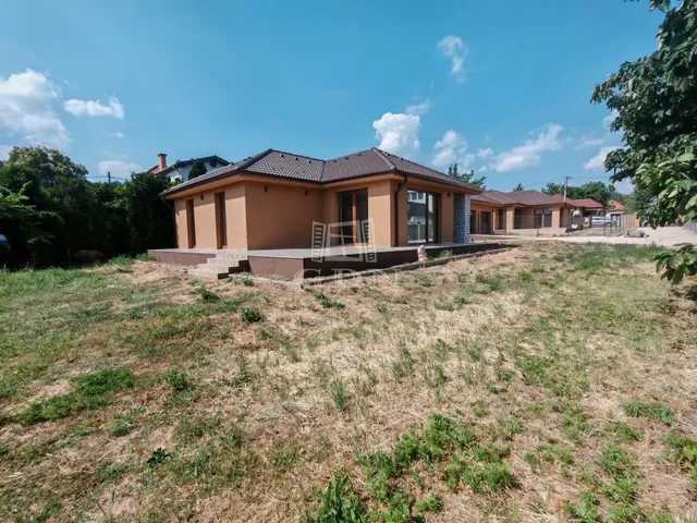 Eladó ház Csömör 157 nm