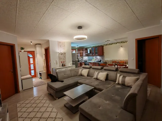 Eladó lakás Pécel, Kopaszhegy 90 nm