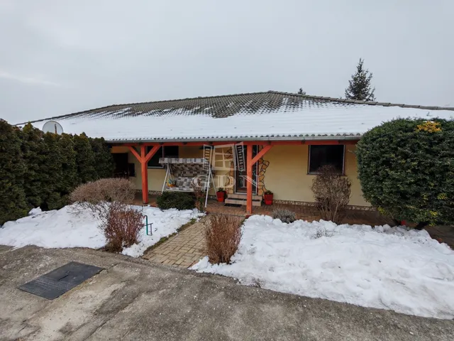 Eladó ház Pécel, Kopaszhegy 90 nm