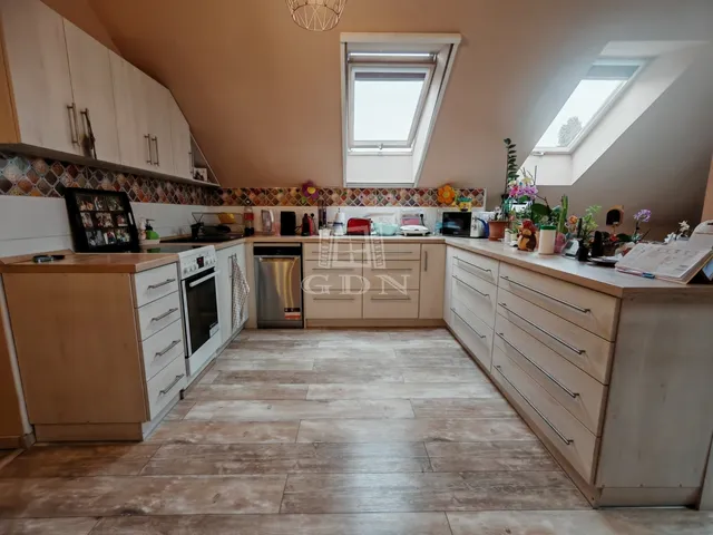 Eladó ház Csömör 245 nm