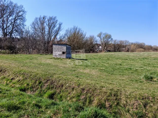 Eladó telek Pécel 3762 nm