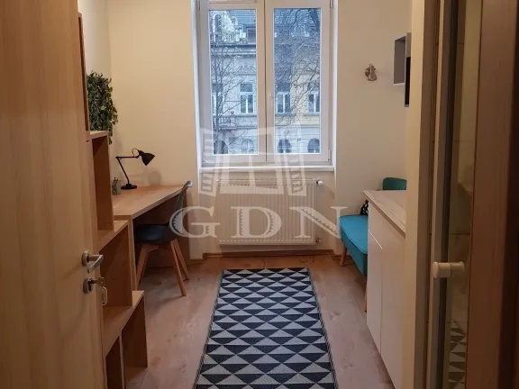 Kiadó lakás Budapest II. kerület, Országút 12 nm