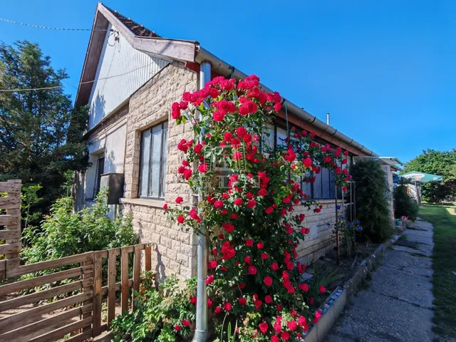 Eladó ház Isaszeg 80 nm