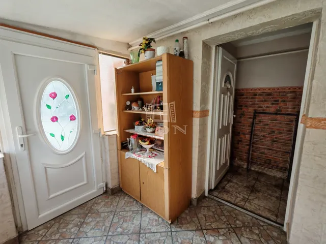 Kiadó ház Pécel, Bartoshegy 84 nm