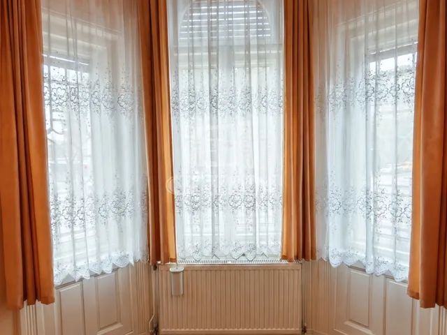 Eladó lakás Budapest XIV. kerület, Herminamező 86 nm