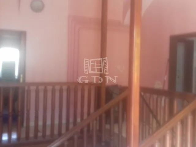 Eladó kereskedelmi és ipari ingatlan Tapolca, Belváros 1182 nm