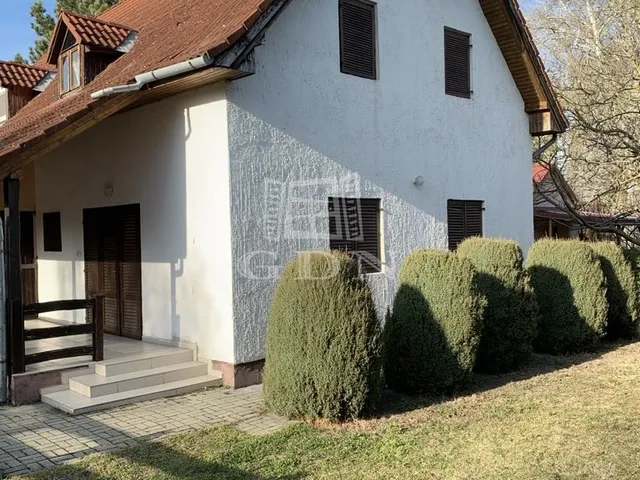 Eladó ház Balatonfenyves 65 nm