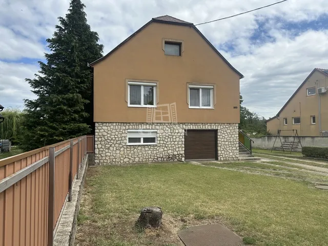 Eladó ház Lesenceistvánd 145 nm