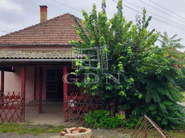 Eladó kereskedelmi és ipari ingatlan Tiszaladány 108 nm