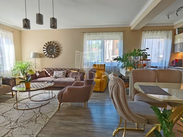 Eladó lakás Miskolc, Győri kapu 83 nm