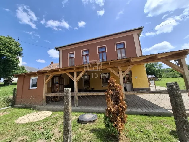 Eladó ház Selyeb 350 nm