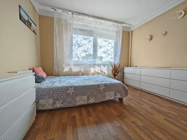 Eladó lakás Miskolc, Avas 64 nm