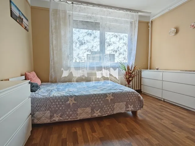 Eladó lakás Miskolc, Avas 64 nm