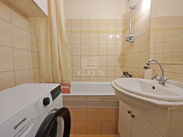 Eladó lakás Miskolc, Avas 55 nm