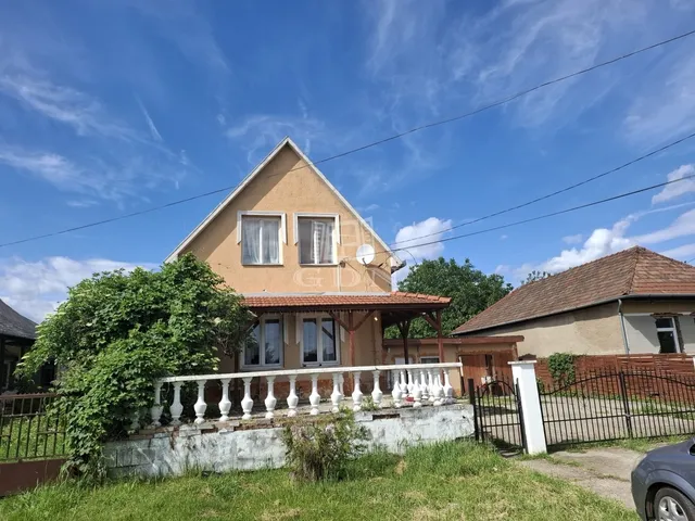Eladó ház Szikszó 180 nm