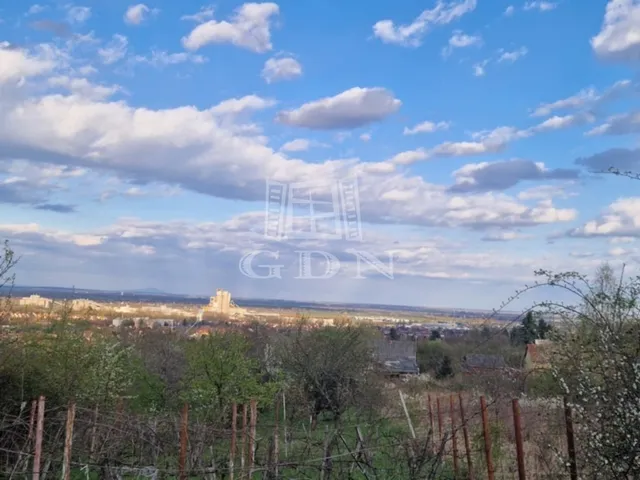 Eladó telek Miskolc, Hejőcsaba 2528 nm