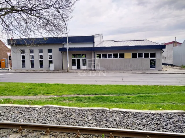 Kiadó kereskedelmi és ipari ingatlan Miskolc, Bulgárföld 584 nm