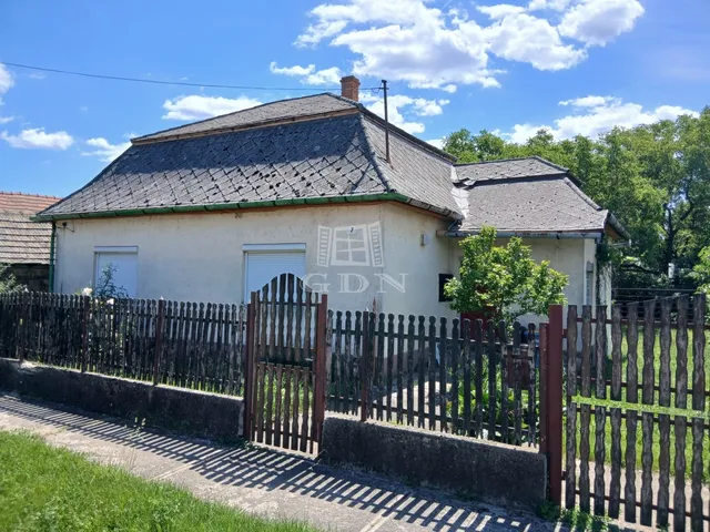 Eladó ház Berzék 100 nm