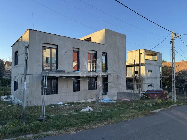 Eladó lakás Budaörs, Budaörsi Kamaraerdő 125 nm