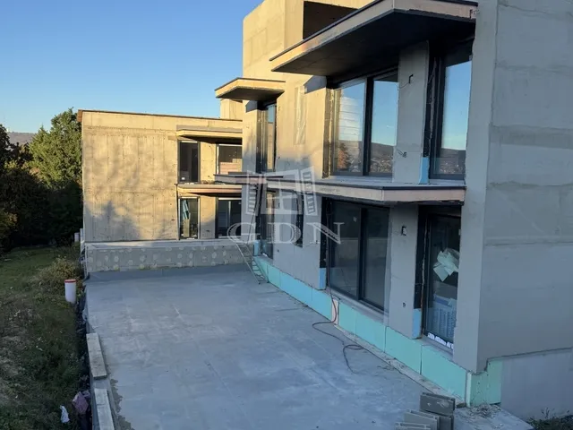 Eladó lakás Budaörs, Budaörsi Kamaraerdő 125 nm