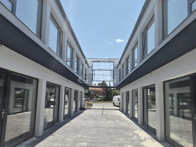 Eladó kereskedelmi és ipari ingatlan Érd, Városközpont 62 nm