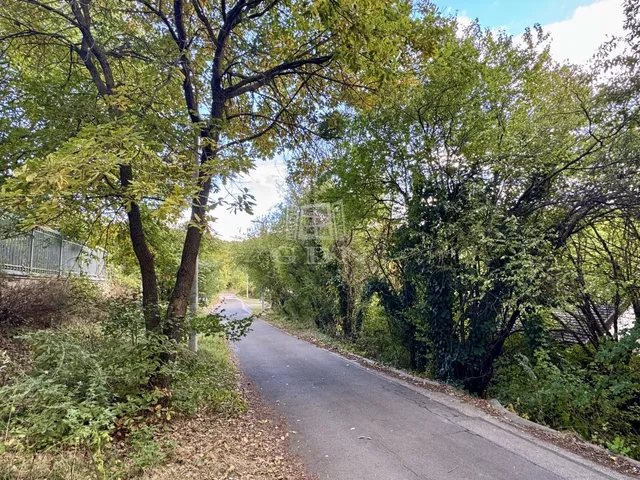 Eladó telek Budaörs, Budaörsi Kamaraerdő 716 nm