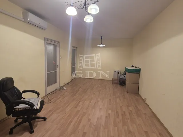 Eladó lakás Százhalombatta, Déli lakótelep 83 nm