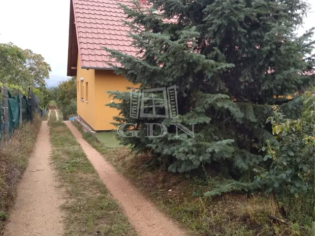 Eladó ház Pákozd 87 nm