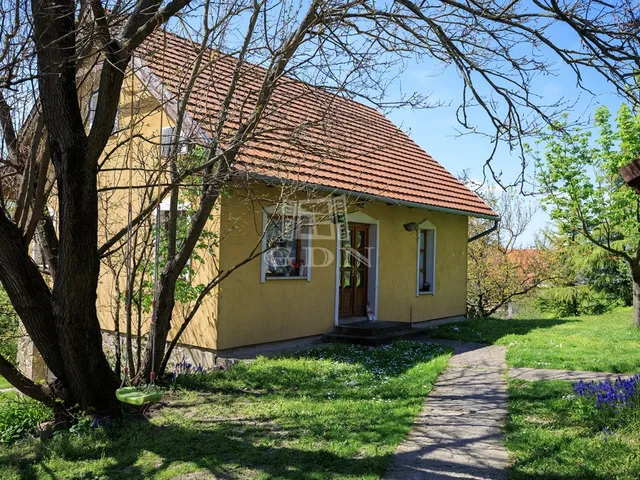 Eladó ház Biatorbágy 180 nm