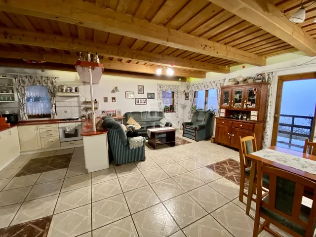 Eladó ház Biatorbágy 180 nm