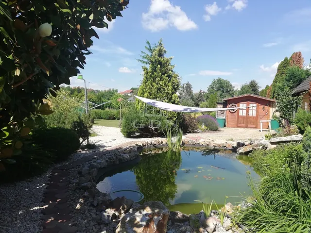 Eladó ház Kulcs 103 nm