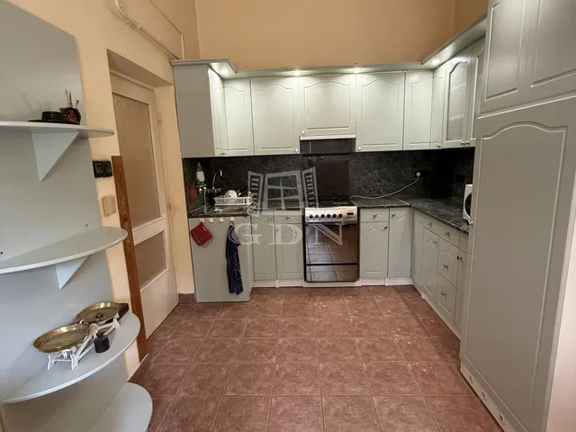 Eladó lakás Székesfehérvár 76 nm