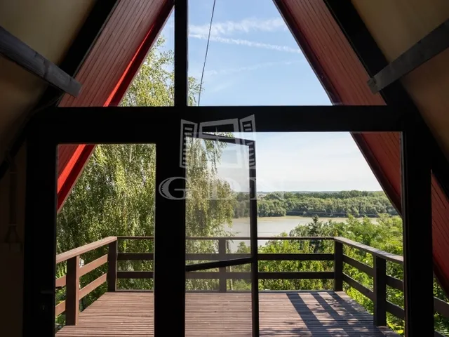 Eladó üdülő és hétvégi ház Kulcs 25 nm