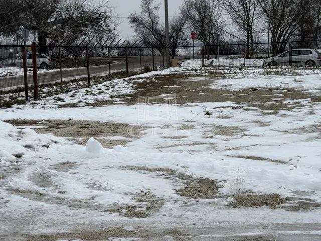 Eladó telek Taksony 12453 nm