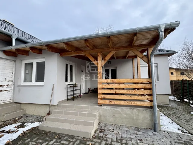 Eladó ház Páty 93 nm