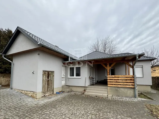 Eladó ház Páty 93 nm