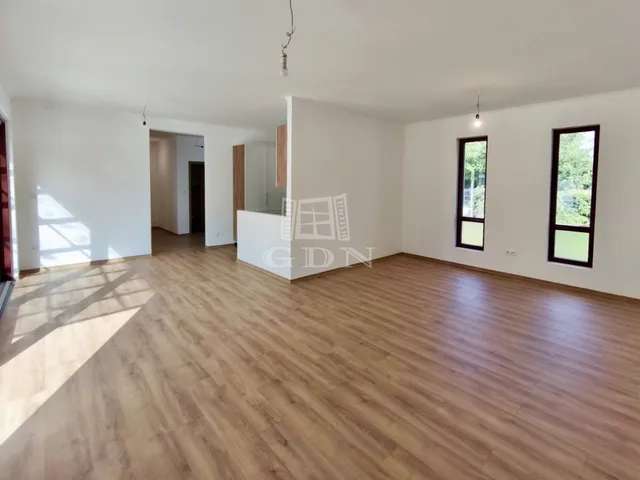 Eladó ház Biatorbágy 206 nm