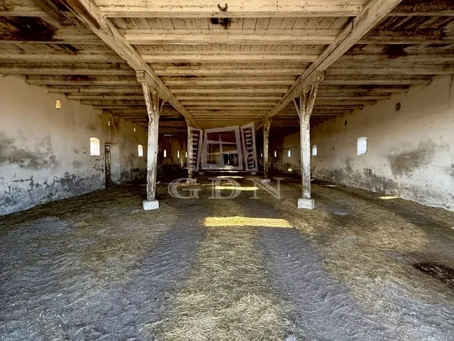 Eladó mezőgazdasági ingatlan Sárbogárd 89000 nm