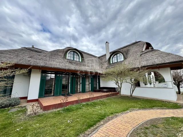 Kiadó ház Budapest XXII. kerület, Budafok 380 nm