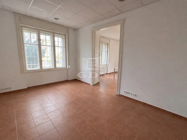 Kiadó kereskedelmi és ipari ingatlan Budapest XII. kerület 101 nm