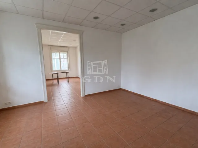 Kiadó kereskedelmi és ipari ingatlan Budapest XII. kerület 101 nm