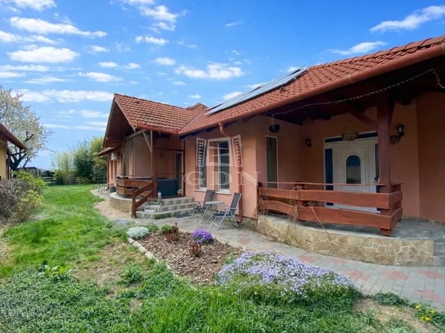 Eladó ház Tárnok 178 nm