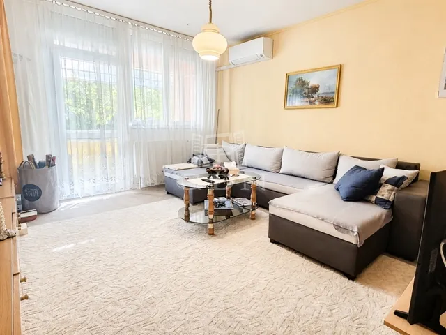 Eladó lakás Százhalombatta, Déli lakótelep 62 nm