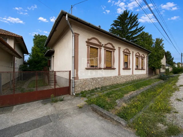 Eladó ház Biatorbágy 162 nm