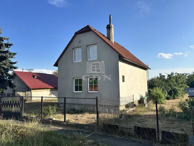 Eladó ház Ercsi 105 nm