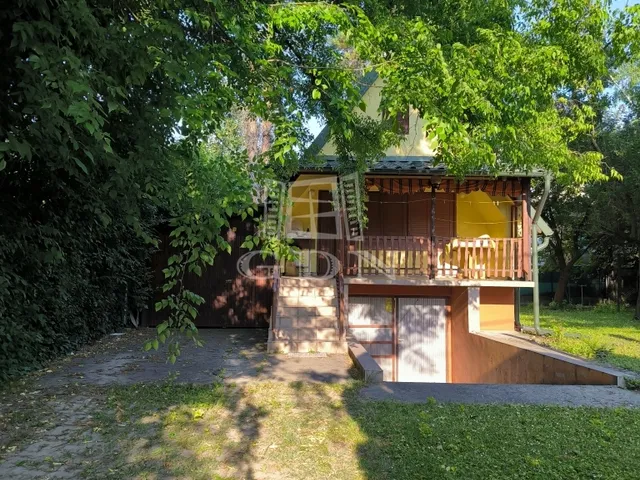 Eladó ház Szigetmonostor, Horány 60 nm