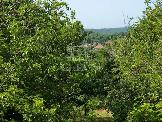 Eladó telek Mogyoród 1298 nm
